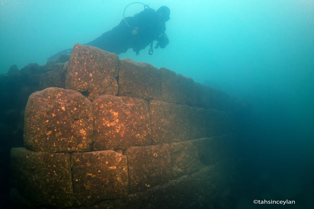 12,000-year-old basalt walls found 85 feet underwater in Lake Van, Turkey — documented evidence