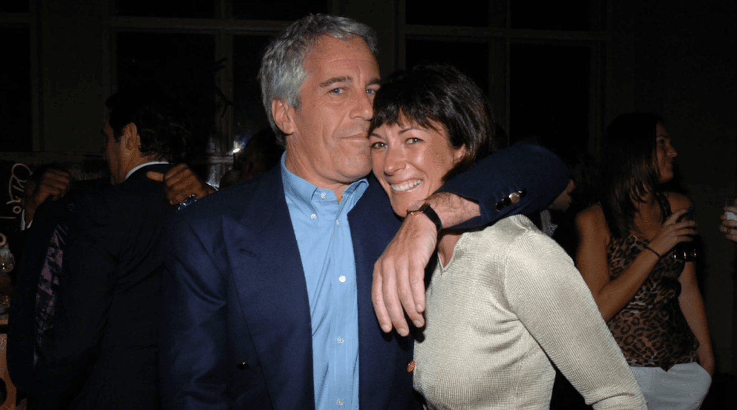 Reddit u/maxwellhill went silent 3 days before Ghislaine Maxwell's arrest - never returned