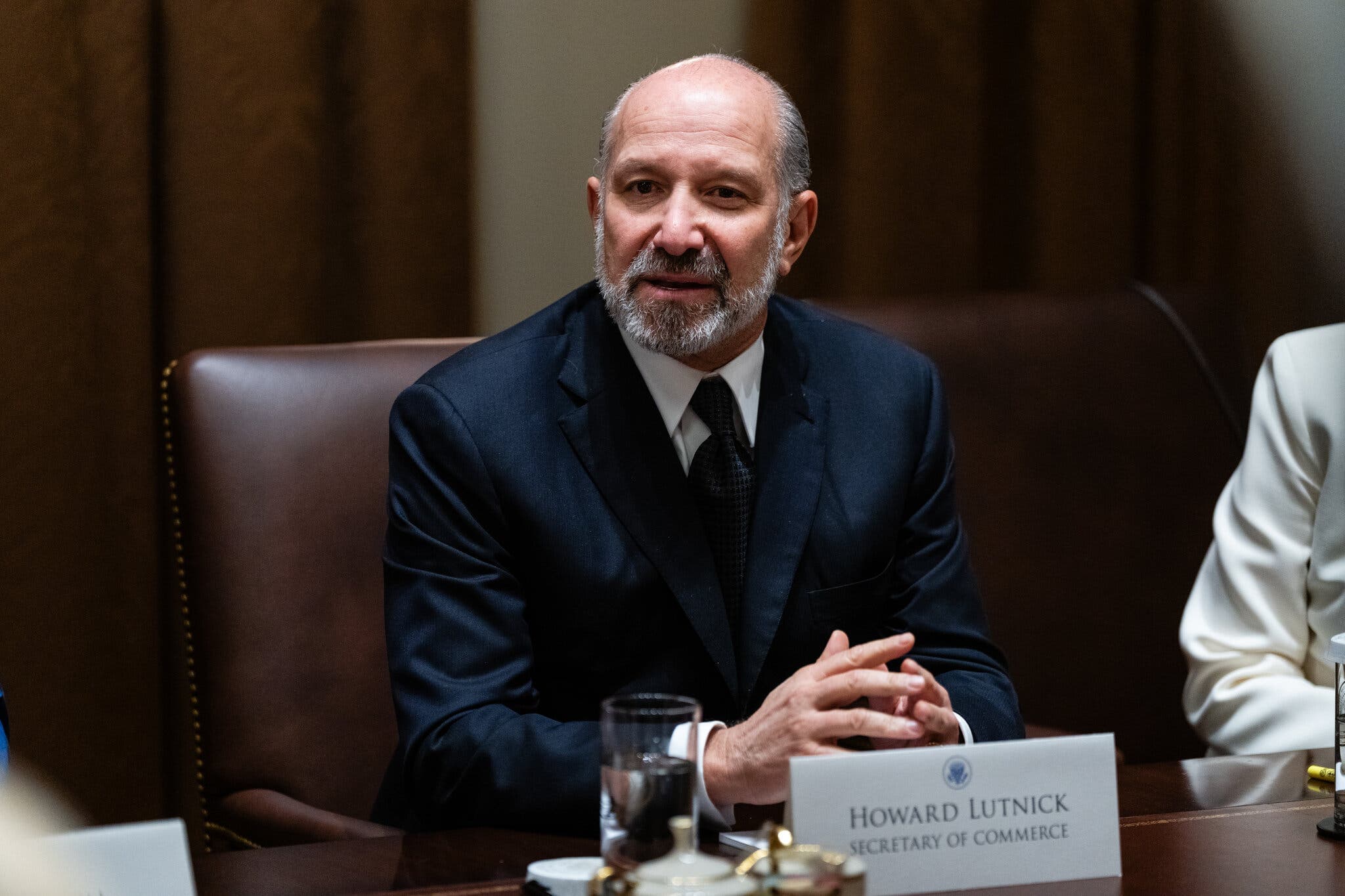 Epstein files reveal Commerce Secretary Howard Lutnick planned a private yacht dinner with 8 children aboard — documented evidence