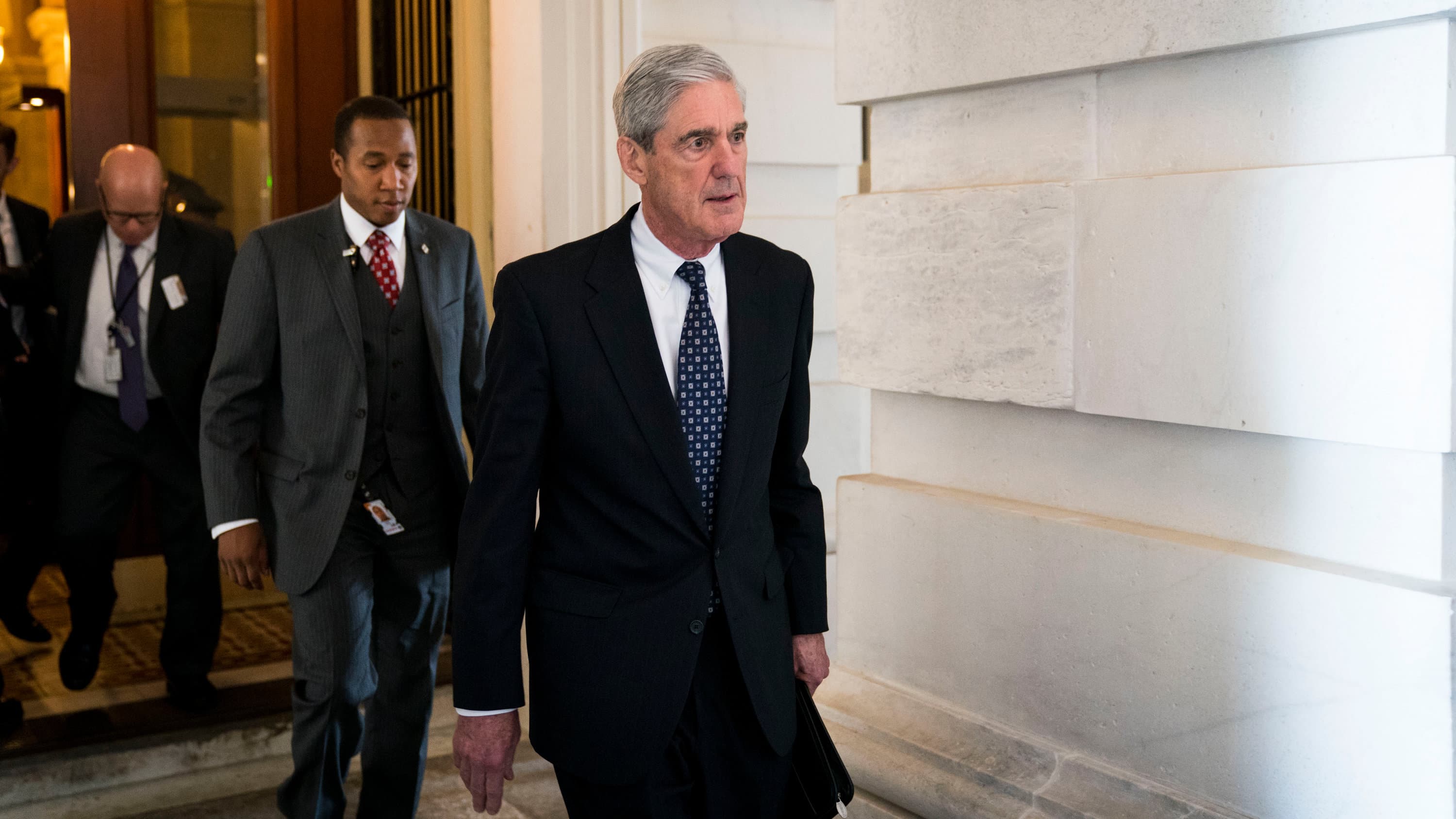Robert Mueller dead — the FBI director who secured 34 indictments and documented 'substantial contacts between Trump campaign and Russia' — documented evidence