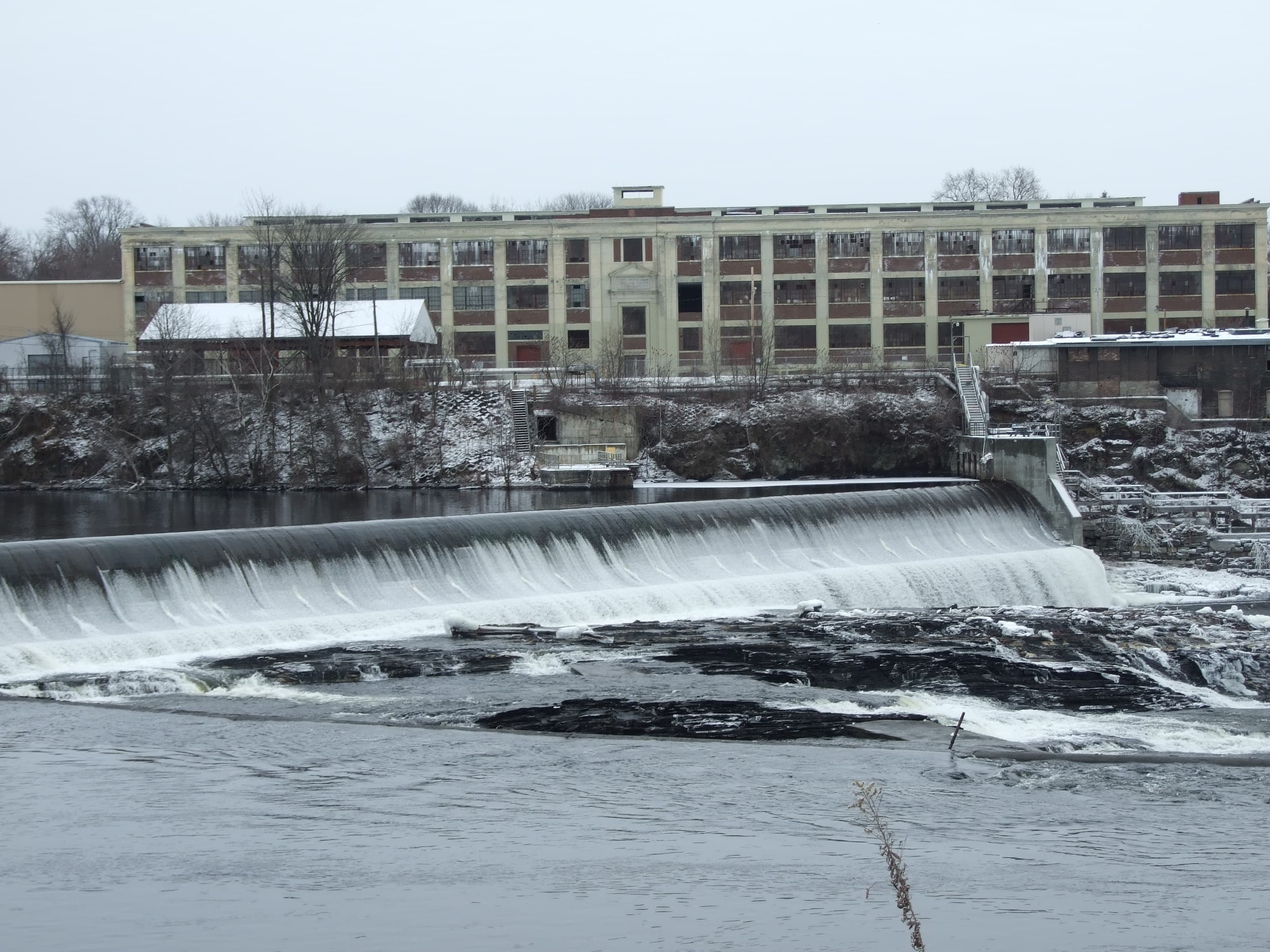 General Electric dumped 1.3 million pounds of PCBs in Hudson River deliberately — documented evidence